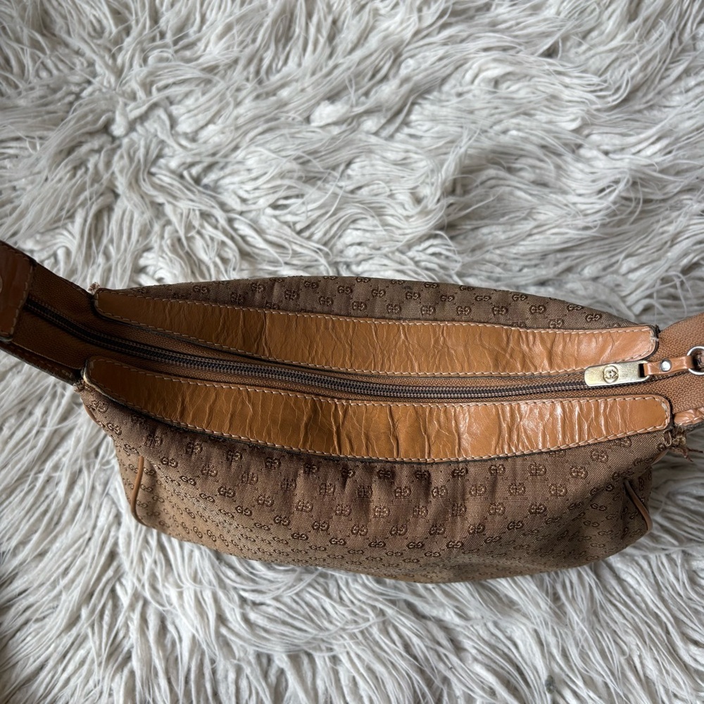Gucci Vintage 80s GG Monogram Interlocking G Canvas Leather Trim Crossbody Bag - Picture 9 of 16